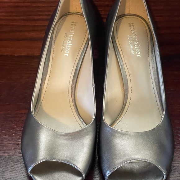 Naturalizer  pumps -bronze / champagne colour . - Picture 2 of 5